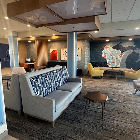 Holiday Inn Express & Suites - Tomah By Ihg Eksteriør bilde