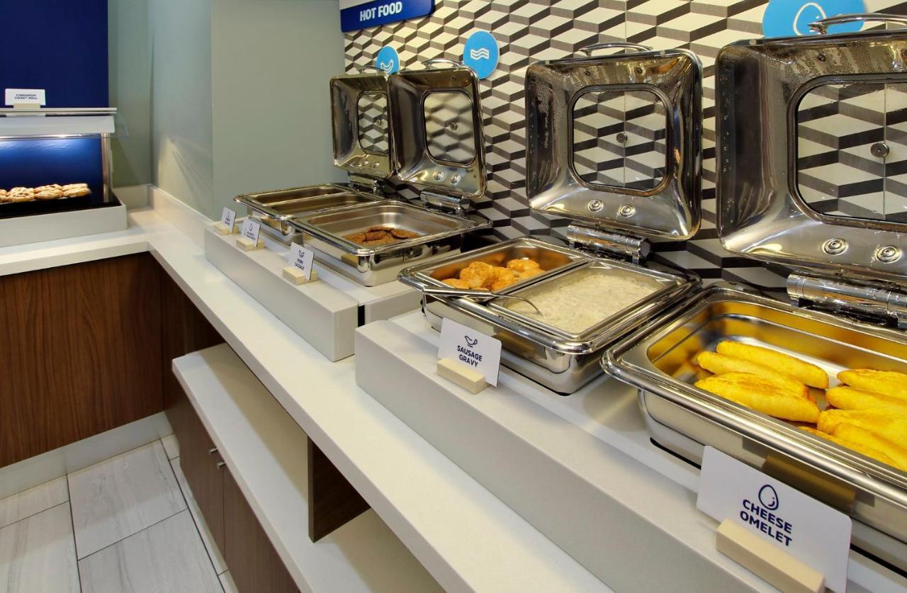 Holiday Inn Express & Suites - Tomah By Ihg Eksteriør bilde