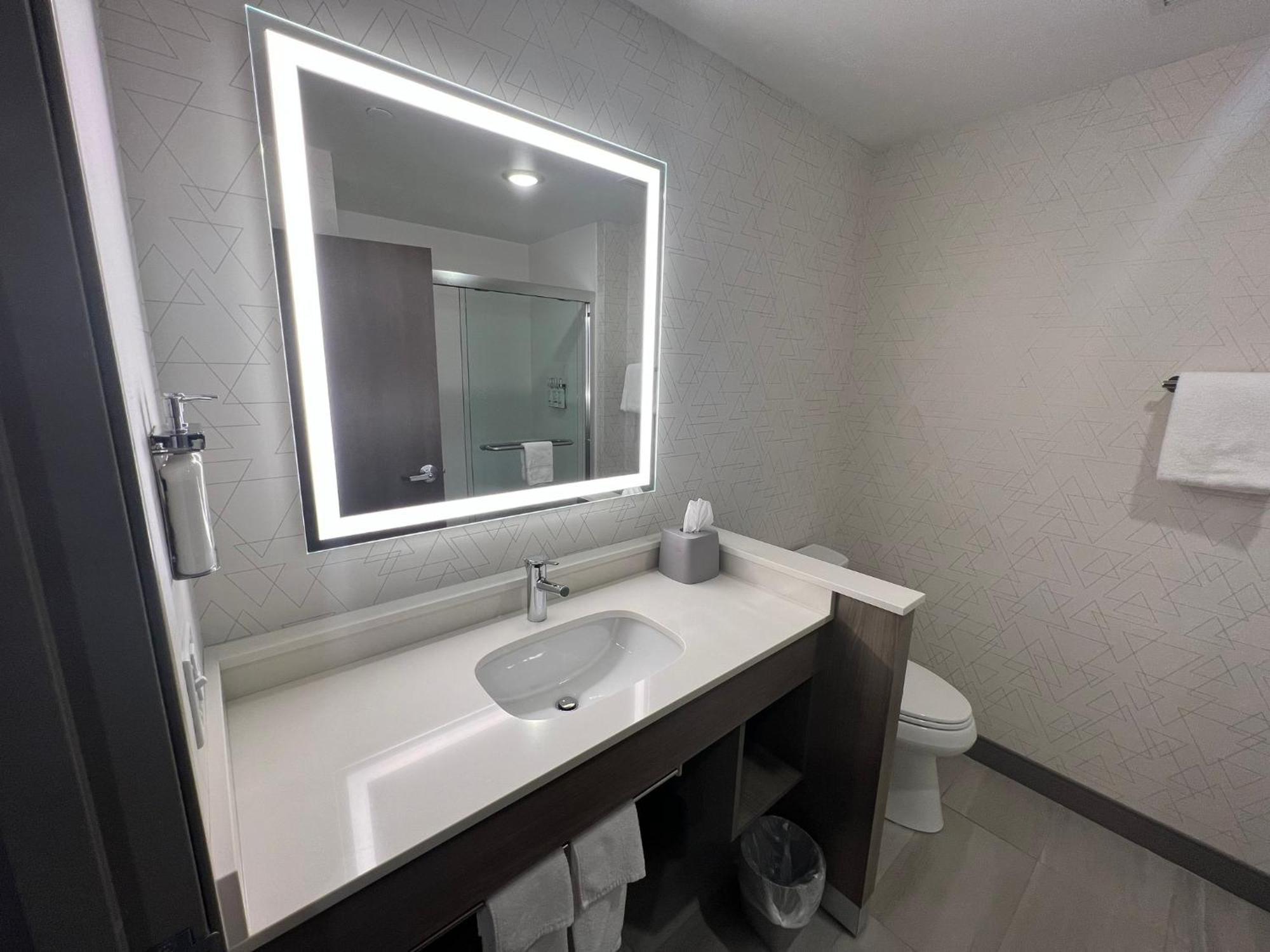 Holiday Inn Express & Suites - Tomah By Ihg Eksteriør bilde